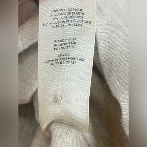 Babaton Merino Wool Cropped Cardigan Woman’s Small Beige Button Front V Neck - Picture 6 of 10